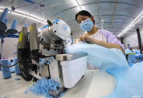 Low-Income Groups Are the Majority Working Overtime: To Work or Not to Work, Empty Talks Won't Solve the Problem